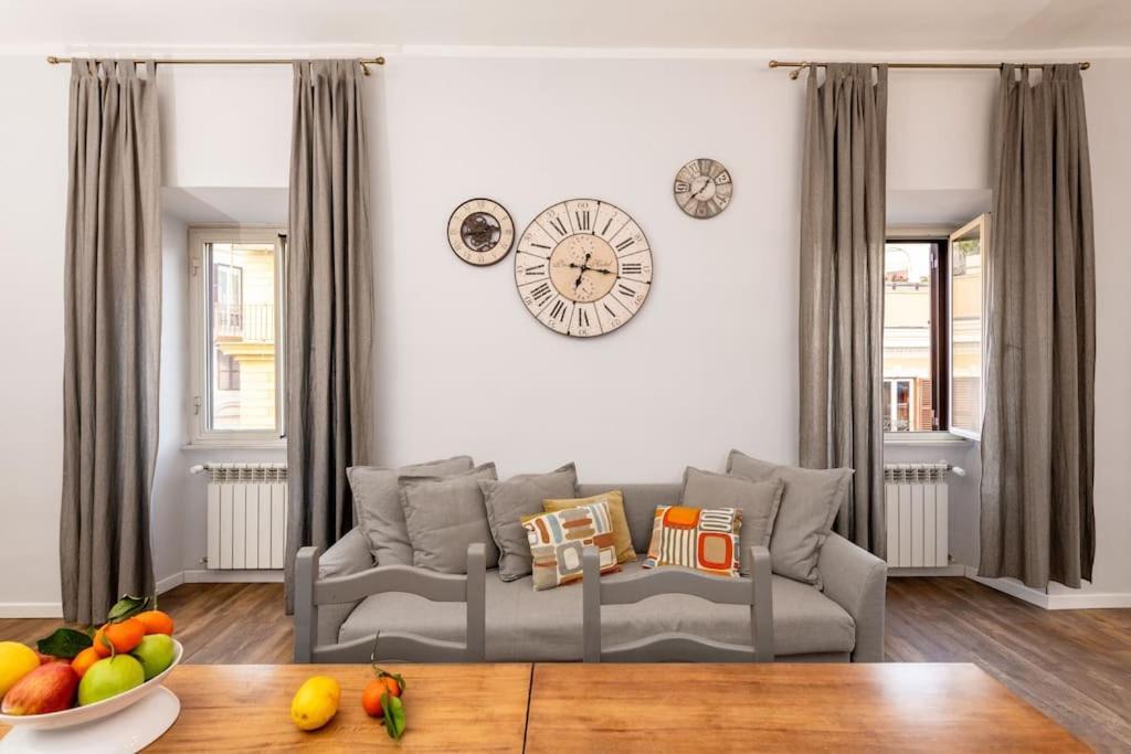 Big Flat In The Heart Of Trastevere 4 Bedrooms 3 Bath Lägenhet *