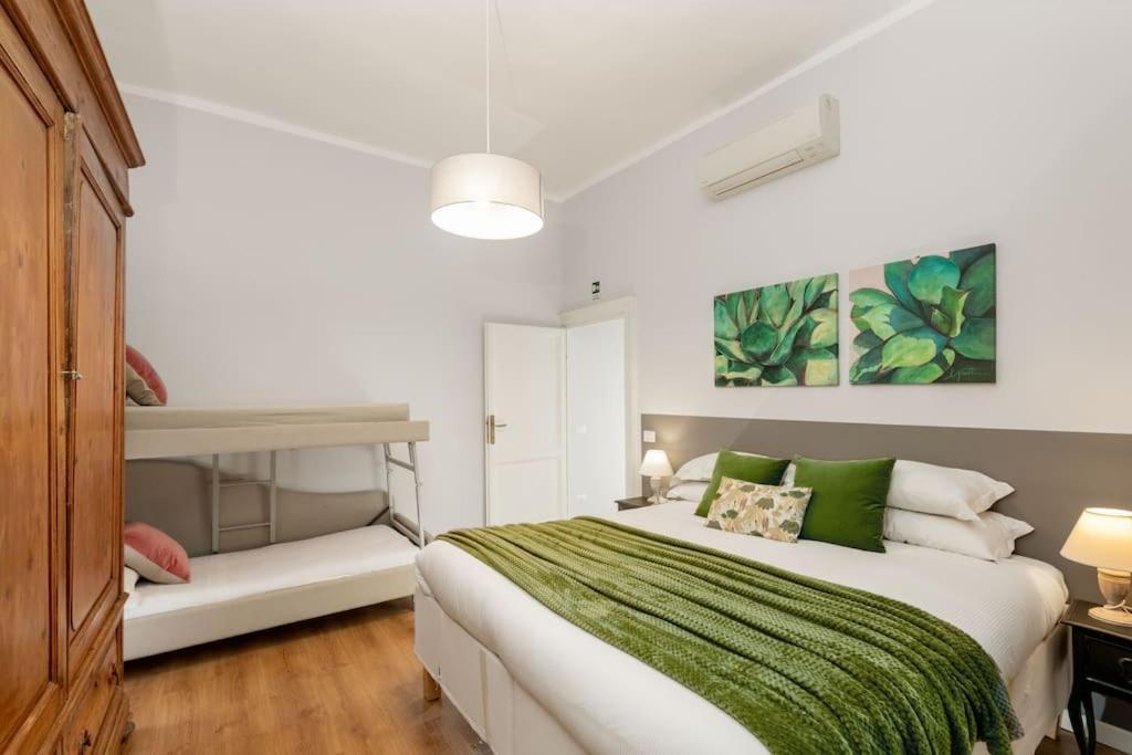 Lägenhet Big Flat In The Heart Of Trastevere 4 Bedrooms 3 Bath *