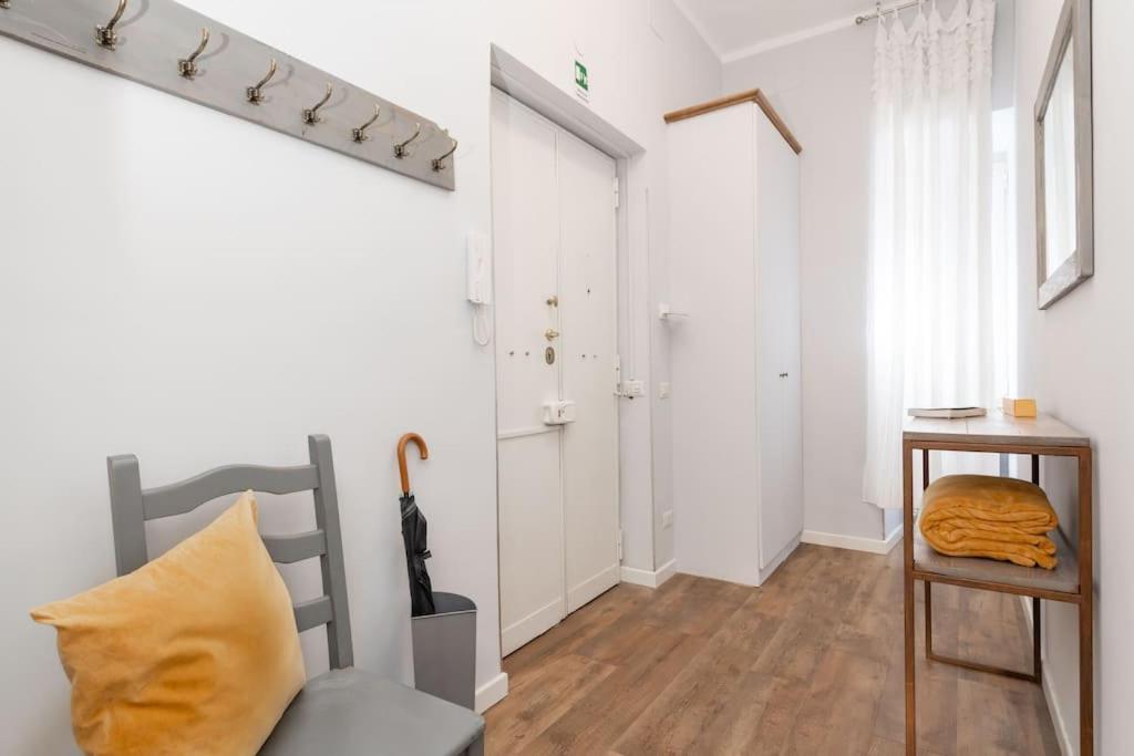 Big Flat In The Heart Of Trastevere 4 Bedrooms 3 Bath * Rom